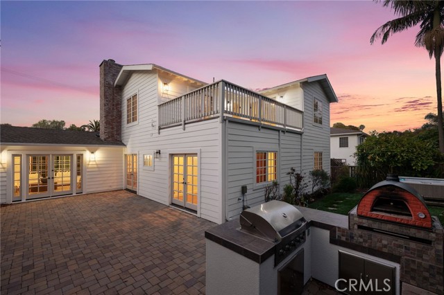 Detail Gallery Image 6 of 50 For 1212 2nd St, Manhattan Beach,  CA 90266 - 4 Beds | 3/1 Baths