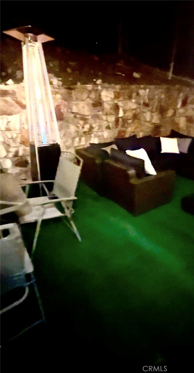 Detail Gallery Image 17 of 21 For 1002 Cherokee St, Fawnskin,  CA 92333 - 4 Beds | 3 Baths