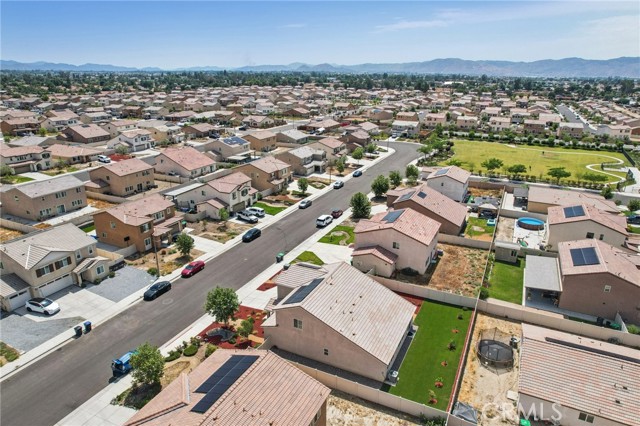 873 Canopy Lane, San Jacinto CA: https://media.crmls.org/medias/82a29269-4fe5-4c8f-9ed3-0e63e3ed3313.jpg