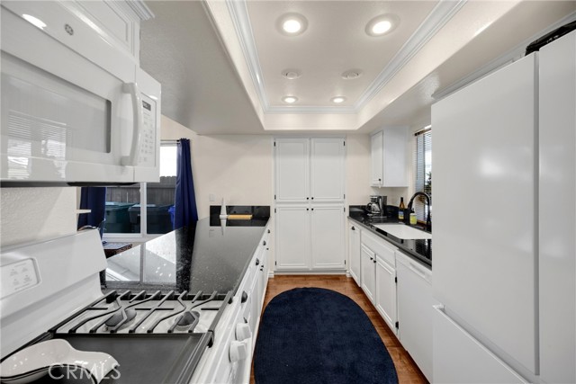 Detail Gallery Image 11 of 31 For 8575 Richwood, Rancho Cucamonga,  CA 91730 - 2 Beds | 2 Baths