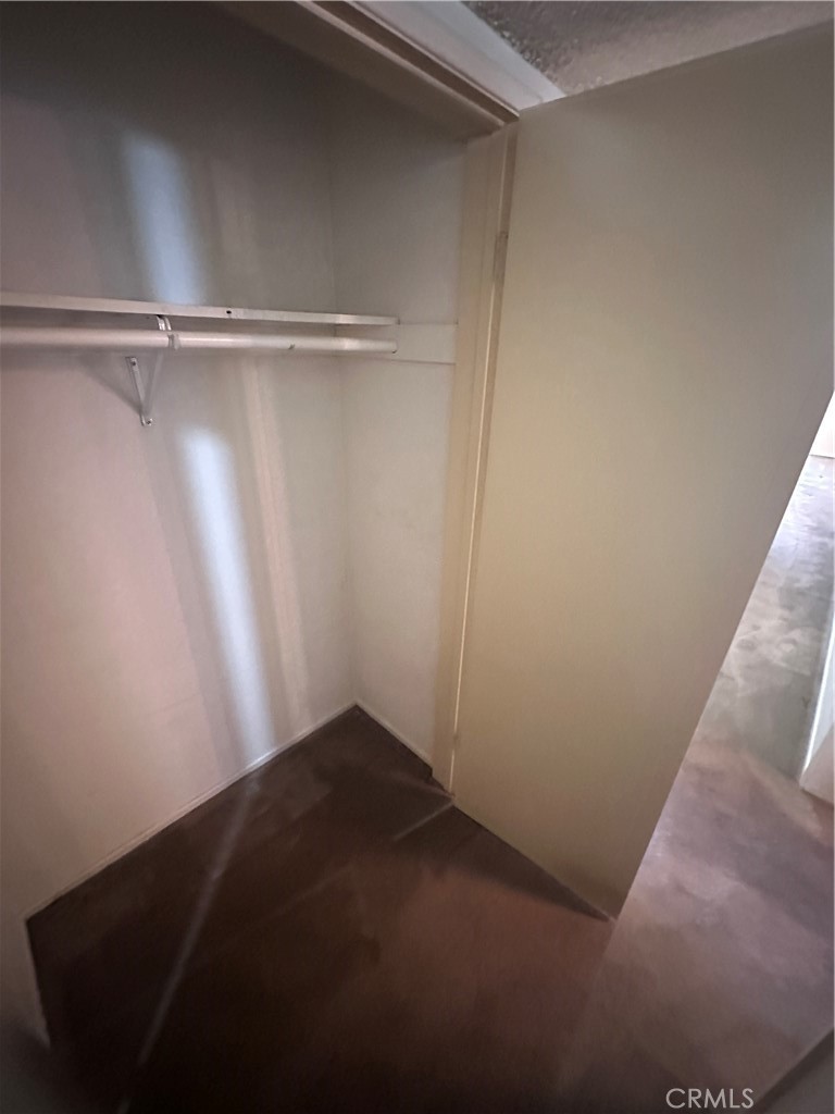 https://media.crmls.org/medias/82a329ef-6be9-4810-a2fc-51572d780154.jpg?preset=X-Large