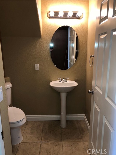 Detail Gallery Image 14 of 57 For 25056 Driftoak, Murrieta,  CA 92562 - 3 Beds | 2/1 Baths