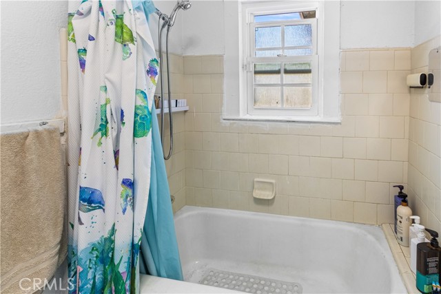 Detail Gallery Image 8 of 11 For 1247 E E Cortland Ave, Fresno,  CA 93704 - 2 Beds | 1 Baths