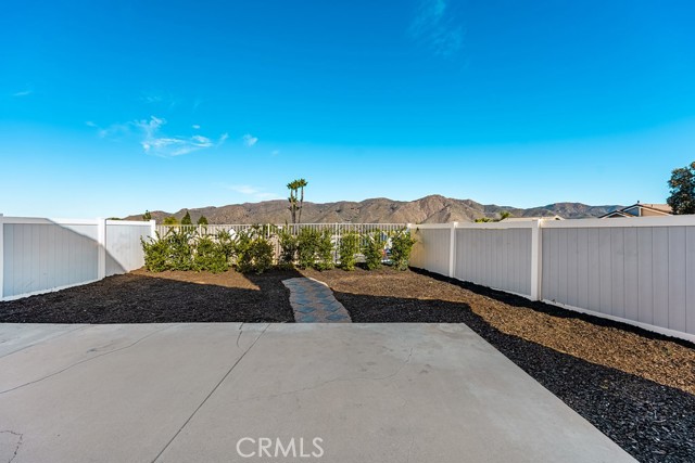 Detail Gallery Image 11 of 18 For 13410 Crystal Springs, Corona,  CA 92883 - 3 Beds | 2/1 Baths