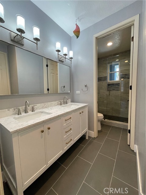 Detail Gallery Image 7 of 44 For 406 Goldenwest St, Huntington Beach,  CA 92648 - 3 Beds | 2/1 Baths