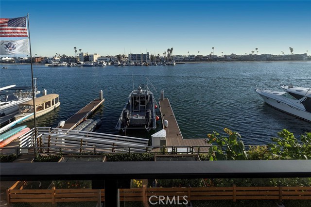 5903 E Corso Di Napoli, Long Beach CA: https://media.crmls.org/medias/82a5e9ab-0708-4fda-95f6-65dd2aef790d.jpg