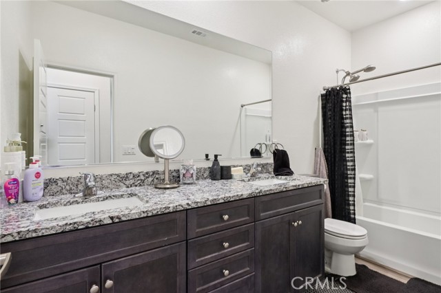 Detail Gallery Image 13 of 15 For 12308 Verano St, Victorville,  CA 92392 - 4 Beds | 2 Baths