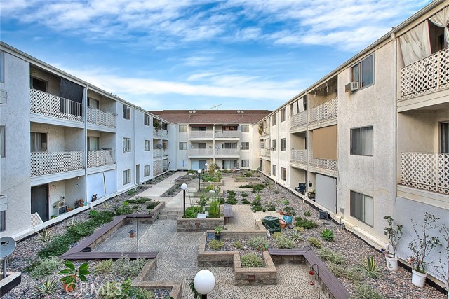 Detail Gallery Image 32 of 43 For 3565 Linden #226,  Long Beach,  CA 90807 - 1 Beds | 1 Baths