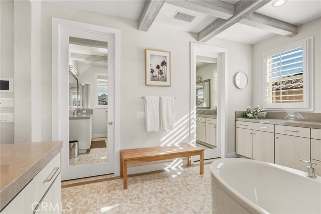 Detail Gallery Image 19 of 49 For 11937 Ancona Way, Porter Ranch,  CA 91326 - 6 Beds | 5/1 Baths