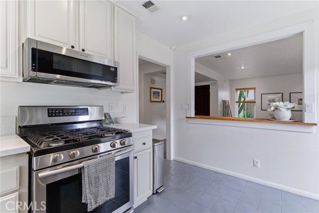 Detail Gallery Image 11 of 25 For 4302 Oak Glen St, Calabasas,  CA 91302 - 3 Beds | 3 Baths