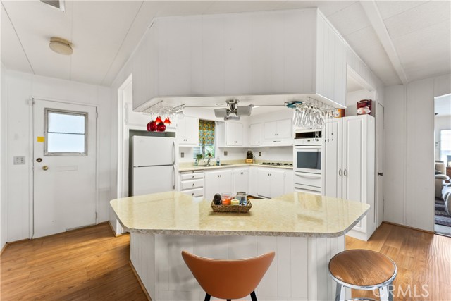 Detail Gallery Image 9 of 16 For 10200 Bolsa #69,  Westminster,  CA 92683 - 2 Beds | 2 Baths