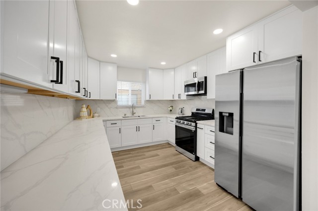 506 W Victor Avenue, Anaheim CA: https://media.crmls.org/medias/82a9b9da-1d30-4747-99d8-67fb016cd869.jpg