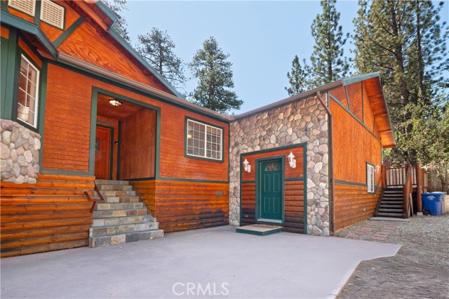 42531 Cedar Ave, Big Bear Lake CA: https://media.crmls.org/medias/82aa2108-be34-43b8-882a-69d797b9f3fb.jpg