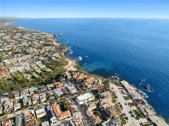 Detail Gallery Image 30 of 31 For 215 Poppy Ave, Corona Del Mar,  CA 92625 - 5 Beds | 4/2 Baths