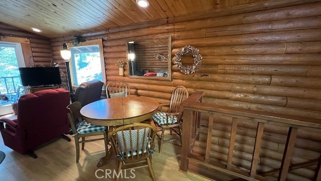 https://media.crmls.org/medias/82aa48bd-420f-494a-a255-2bf7ac3463fa.jpg?preset=X-Large