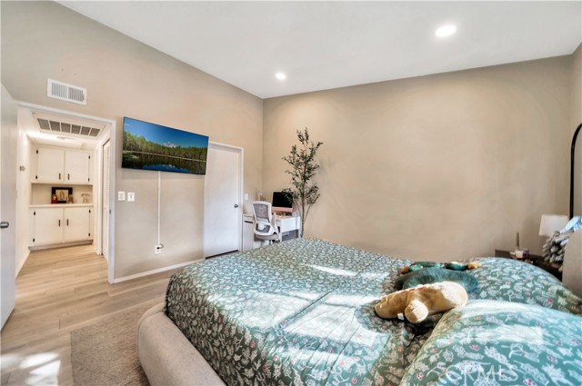 Detail Gallery Image 15 of 35 For 3500 S Greenville St #E5,  Santa Ana,  CA 92704 - 1 Beds | 1 Baths