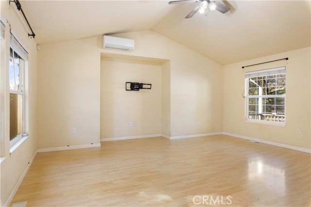 Detail Gallery Image 8 of 33 For 5649 Crawford, Clearlake,  CA 95422 - 3 Beds | 2 Baths