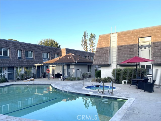Detail Gallery Image 2 of 10 For 430 Sellers St #7,  Glendora,  CA 91741 - 2 Beds | 1/1 Baths