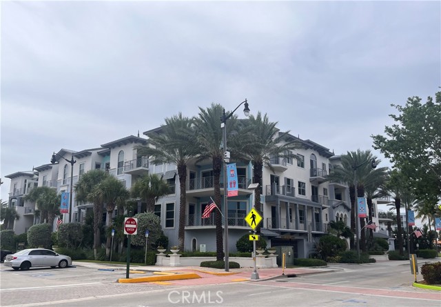 Detail Gallery Image 3 of 21 For 4511 El Mar Dr #307,  –,  FL 33308 - 2 Beds | 2 Baths