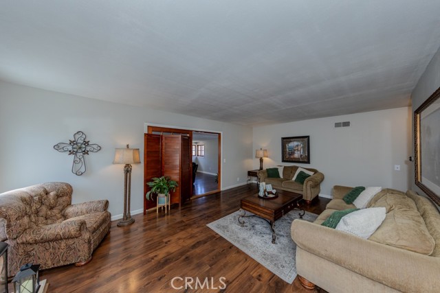 Detail Gallery Image 11 of 38 For 16781 Daisy Ave, Fountain Valley,  CA 92708 - 4 Beds | 3/1 Baths