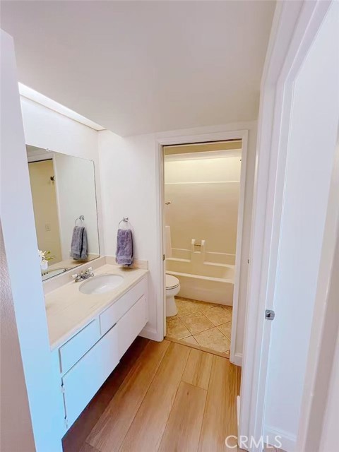 Detail Gallery Image 7 of 11 For 3904 Bresee Ave #7,  Baldwin Park,  CA 91706 - 2 Beds | 2 Baths