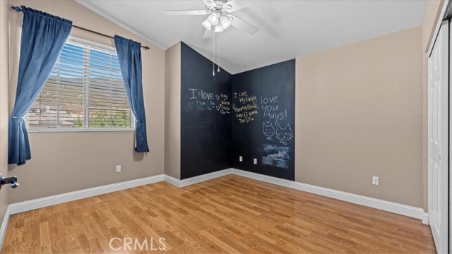 3035 Ohio Avenue, San Bernardino CA: https://media.crmls.org/medias/82add08a-b45e-4954-8a62-8229a90a0e4a.jpg