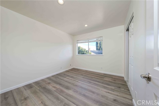 Detail Gallery Image 24 of 31 For 4 Carrol Ave, Irvine,  CA 92614 - 4 Beds | 2/1 Baths