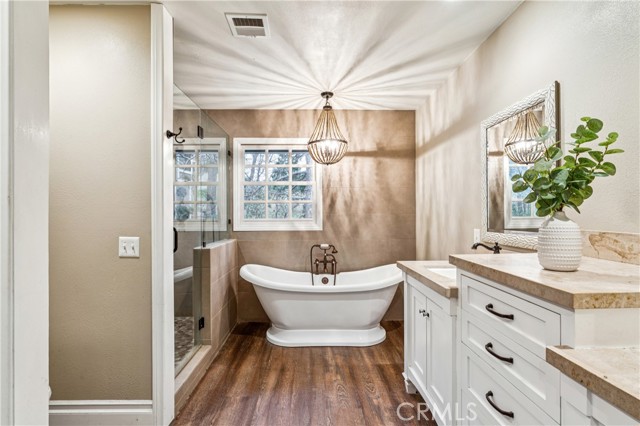 Detail Gallery Image 17 of 20 For 26461 Hillcrest Ln, Lake Arrowhead,  CA 92352 - 4 Beds | 3/1 Baths