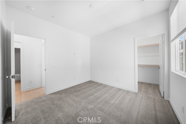 1042 N Anaheim Blvd, Anaheim CA: https://media.crmls.org/medias/82aec2a3-4eaa-463d-8256-e74357414778.jpg