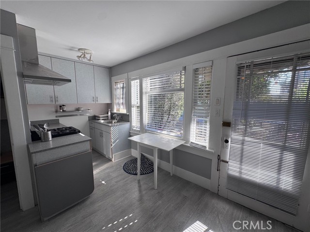 4115 S Carolina Street, San Pedro CA: https://media.crmls.org/medias/82aef553-92d8-4b1c-bdb2-eda05193e2d2.jpg