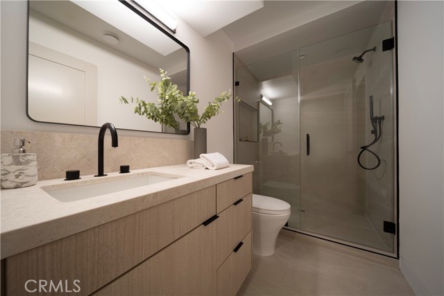 Image 18 of 26 For 4519 Saint Clair Avenue