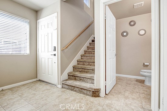 Detail Gallery Image 3 of 18 For 13746 Amanda Ln, Sylmar,  CA 91342 - 3 Beds | 3 Baths