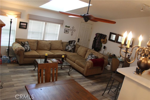 220 Colorado River Drive, Blythe CA: https://media.crmls.org/medias/82b08f0c-76fa-4720-b84b-eb819cf496cc.jpg