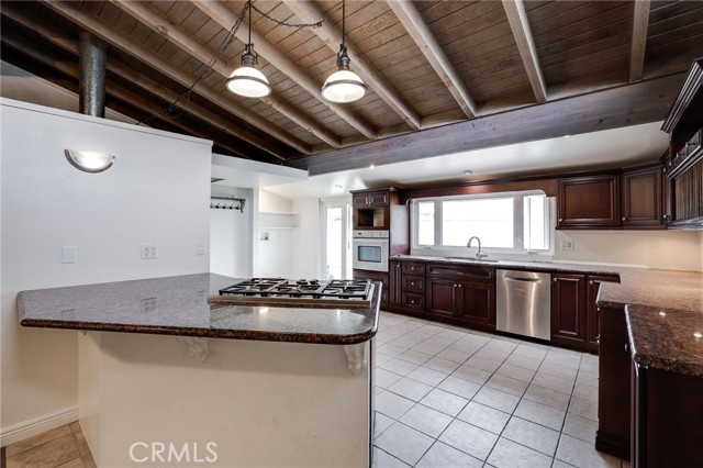 Detail Gallery Image 4 of 14 For 9752 Harle, Anaheim,  CA 92804 - 3 Beds | 2 Baths