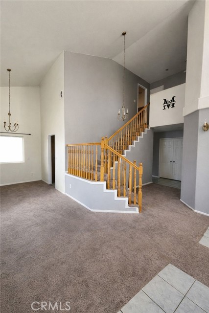 Detail Gallery Image 4 of 20 For 17068 Jurassic, Victorville,  CA 92394 - 4 Beds | 3 Baths