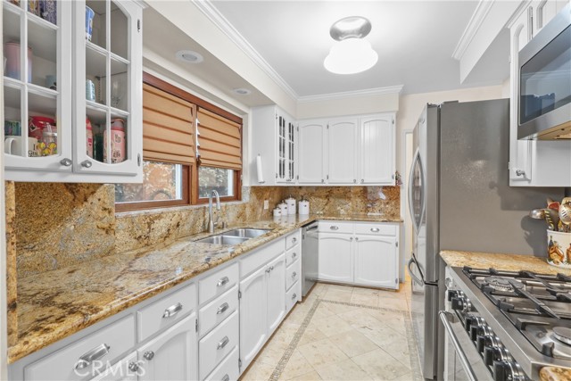 Detail Gallery Image 14 of 61 For 1342 W 19th St, San Pedro,  CA 90732 - 3 Beds | 2 Baths