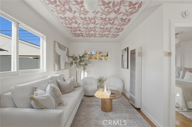 Image 25 of 50 For 3327 Hollydale Dr.