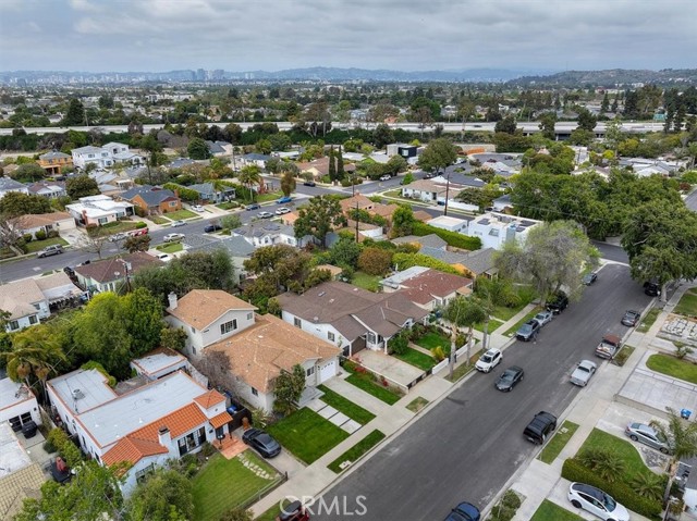 11927 Beatrice Street, Culver City CA: https://media.crmls.org/medias/82b348f0-2c8c-4448-af23-80d5e04cd6e6.jpg