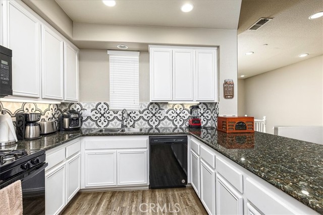 Detail Gallery Image 8 of 30 For 824 Coriander Dr #512,  Hemet,  CA 92545 - 2 Beds | 1 Baths