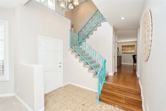 385 Park Avenue, Long Beach CA: https://media.crmls.org/medias/82b3db8d-c2f7-4d69-a2ec-effb6923e7f8.jpg