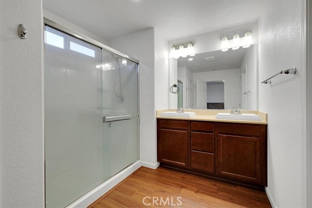 Detail Gallery Image 24 of 31 For 9925 Del Surf Ln, Elk Grove,  CA 95757 - 3 Beds | 3 Baths