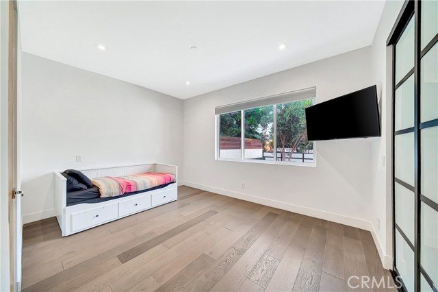 5622 Katherine, Sherman Oaks CA: https://media.crmls.org/medias/82b46233-702a-4cd5-bd97-5d3d61254692.jpg