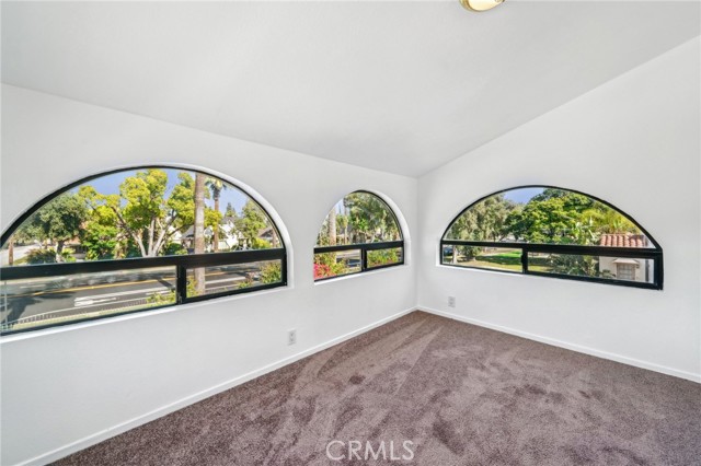 3098 N Arrowhead Avenue, San Bernardino CA: https://media.crmls.org/medias/82b4cd06-612b-484c-9bb3-3b8b603348ae.jpg