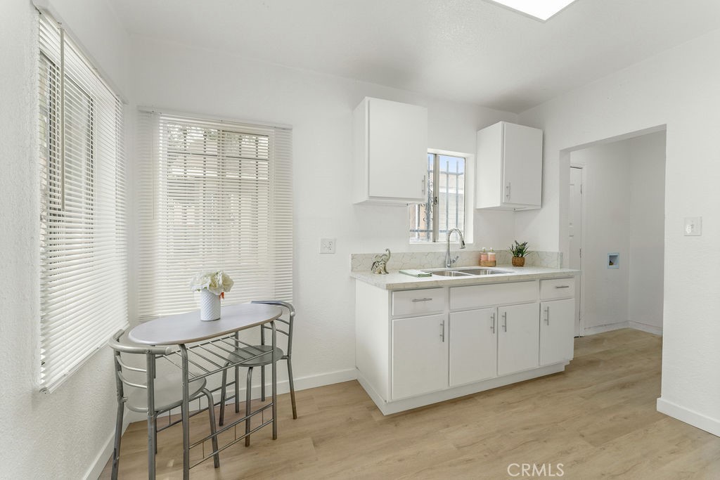 MLS #OC25105003 img 13