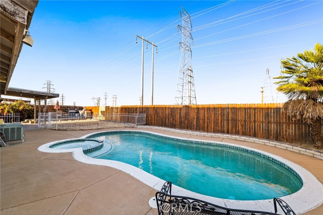 Detail Gallery Image 20 of 34 For 12403 San Dimas, Victorville,  CA 92392 - 4 Beds | 3 Baths