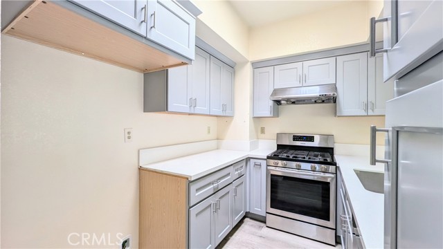 Detail Gallery Image 4 of 23 For 801 S 2nd St #3,  Alhambra,  CA 91801 - 3 Beds | 2 Baths