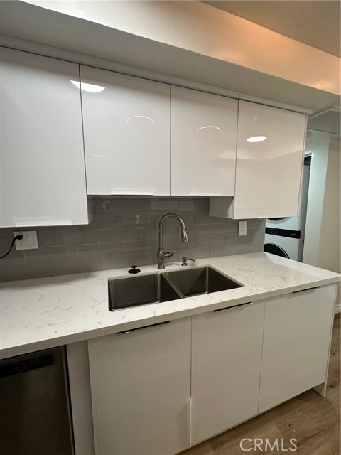 Detail Gallery Image 21 of 49 For 10660 Wilshire Bld #407,  Los Angeles,  CA 90024 - 1 Beds | 2 Baths