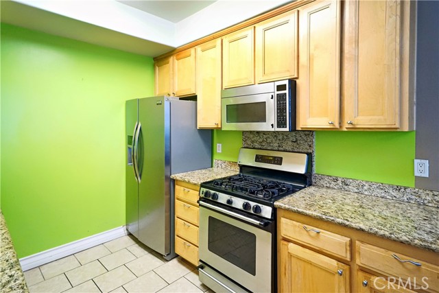 10623 Moorpark photo 11