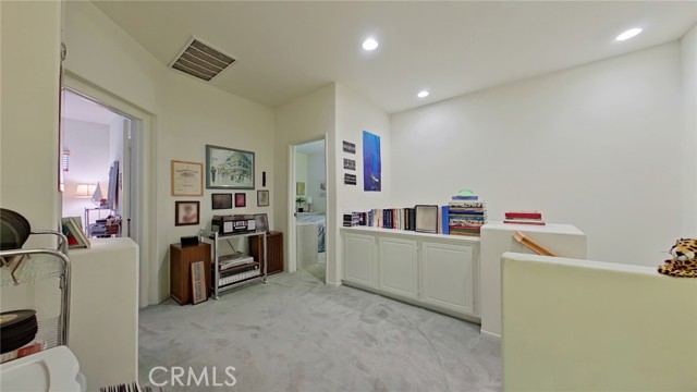 Detail Gallery Image 24 of 46 For 27903 Baneberry #10,  Valencia,  CA 91354 - 3 Beds | 3 Baths