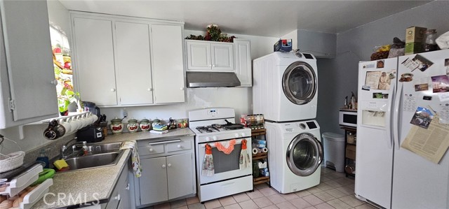 450 W D Street, Colton CA: https://media.crmls.org/medias/82b876d5-d5c3-4e49-8f9c-611b13ca5af1.jpg